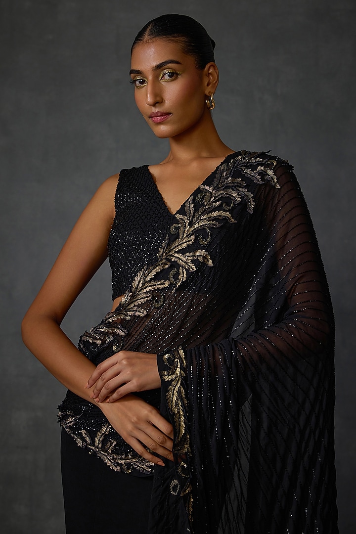 Black Jersey Fern Hand Embellished Draped Reception Saree Set by Namrata Joshipura at Pernia's Pop Up Shop