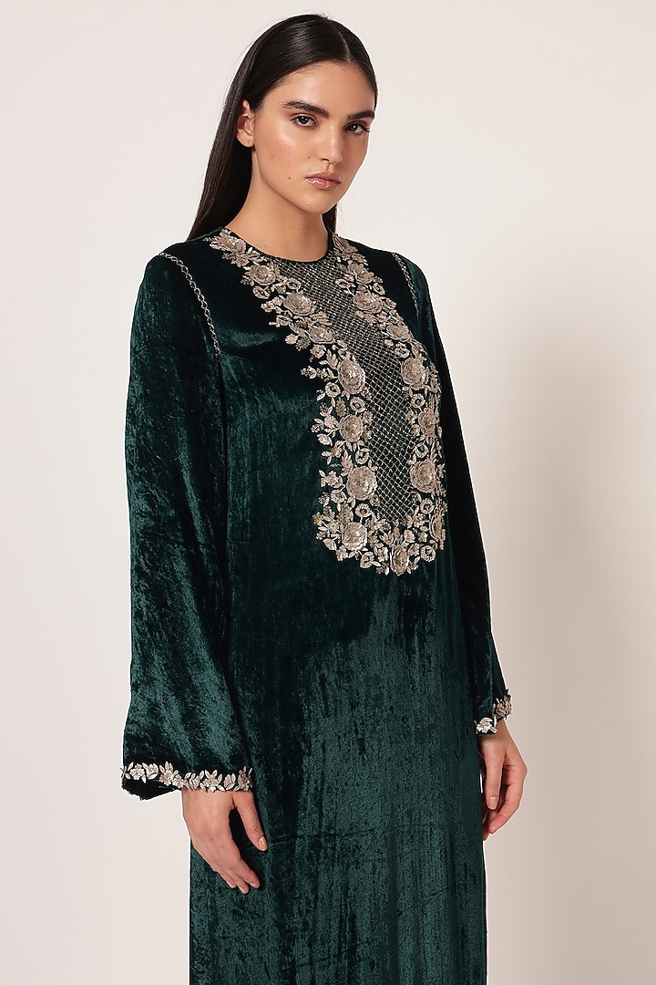 Hunter Green Velvet Kaftan by Namrata Joshipura at Pernia's Pop Up Shop