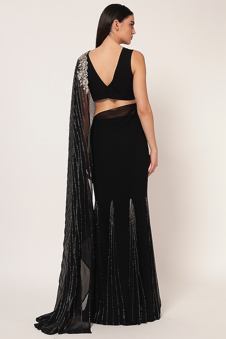 Black jersey Draped Reception Saree Set by Namrata Joshipura at Pernia's Pop Up Shop