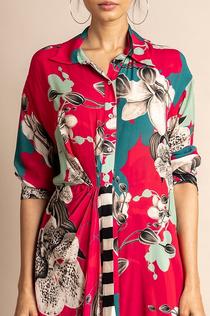 Magenta Crepe Digital Printed Co-Ord Set by Nupur Kanoi at Pernia's Pop Up Shop