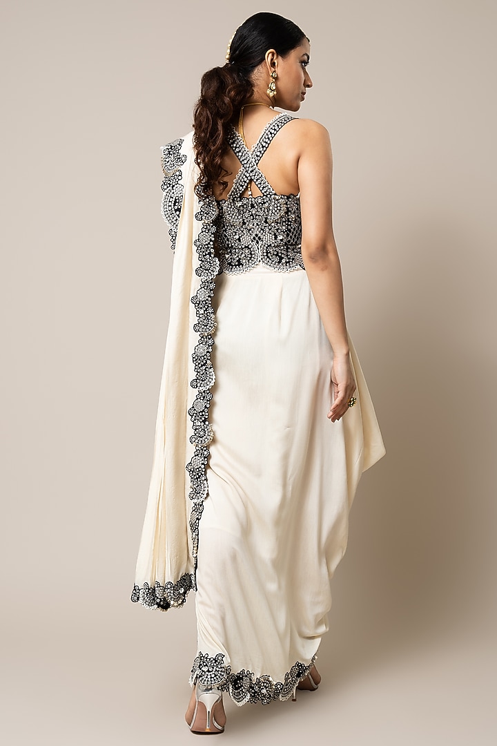 Off-White Silk Hand Embroidered Pre-Draped Reception Saree Set by Nupur Kanoi at Pernia's Pop Up Shop