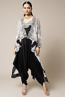 product-color-Black
