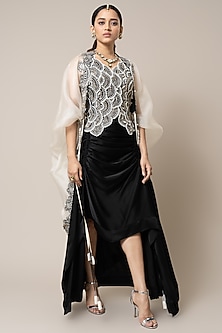 product-color-Black