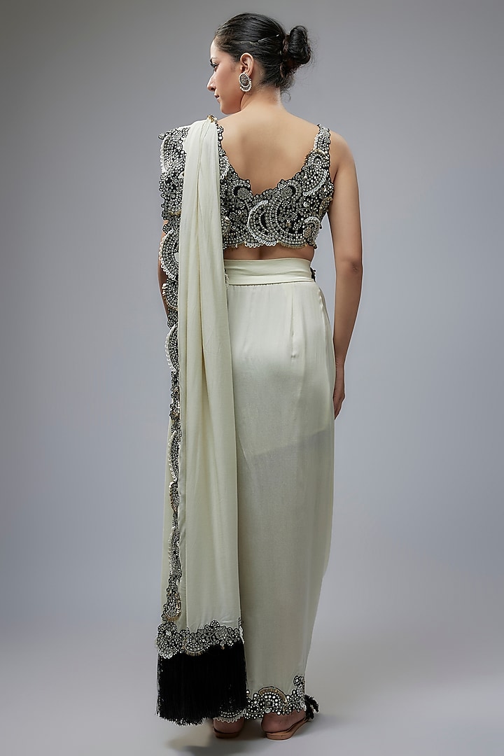 Off-White Silk Hand Embroidered Pre-Draped Slit Reception Saree Set by Nupur Kanoi at Pernia's Pop Up Shop