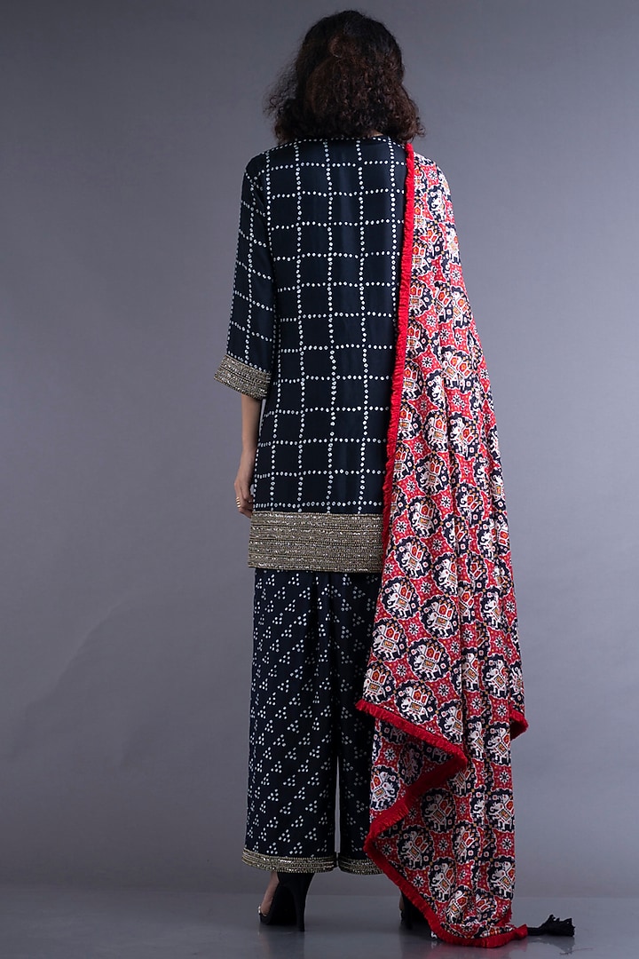 Black & Red Embroidered Kurta Set by Nupur Kanoi at Pernia's Pop Up Shop