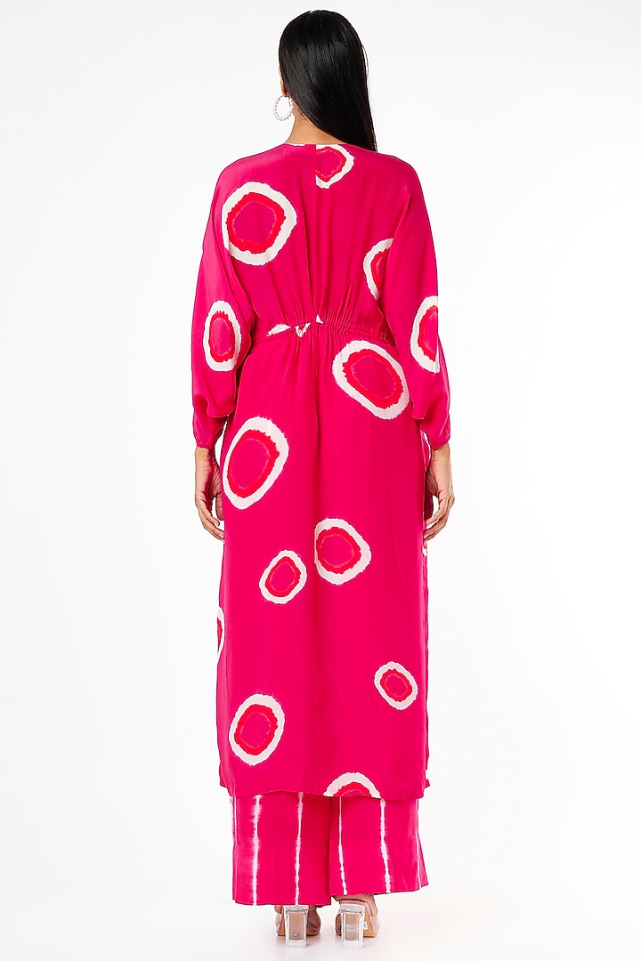 Rani Pink Crepe Printed Kaftan Set by Nupur Kanoi at Pernia's Pop Up Shop