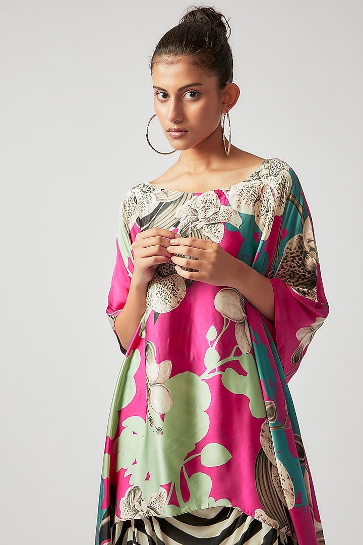White & Black Crepe Printed Skirt Set by Nupur Kanoi at Pernia's Pop Up Shop