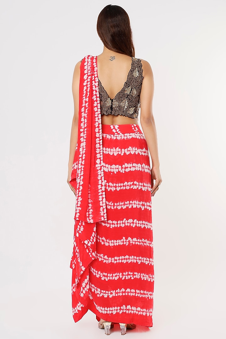 Coral Crepe Tie-Dye Printed Pre-Draped Wedding Saree Set by Nupur Kanoi at Pernia's Pop Up Shop