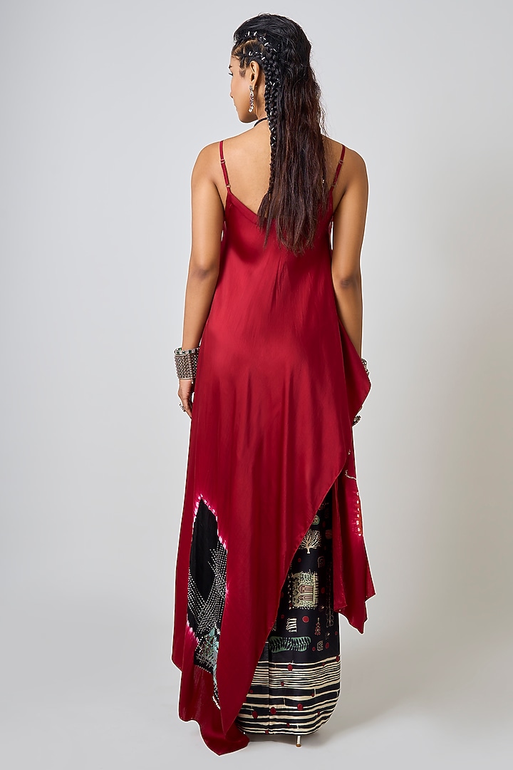 Black Satin Hand Embroidered & Tie-Dye Pick-Up Skirt Set by Nupur Kanoi at Pernia's Pop Up Shop