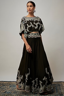 product-color-Black