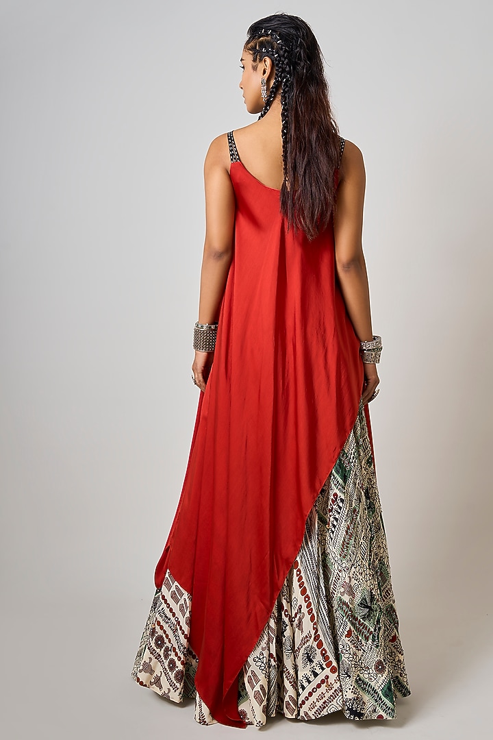 Old Rose Crepe Printed & Hand Embroidered Wedding Lehenga Set by Nupur Kanoi at Pernia's Pop Up Shop
