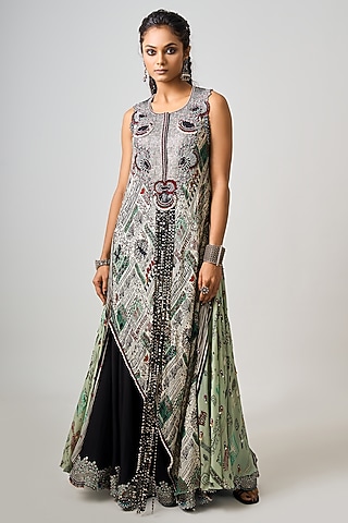 Off-White Crepe Printed Asymmetric Kurta Set by Nupur Kanoi
