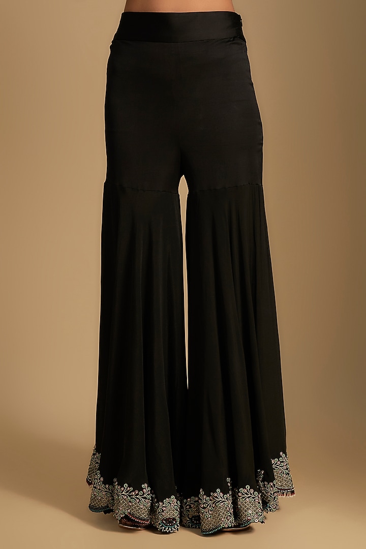 Old Rose Crepe Hand Dyed Hand Embroidered Asymmetric Kurta Set by Nupur Kanoi at Pernia's Pop Up Shop