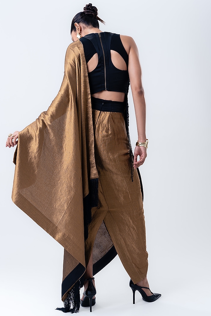 Gold Banarasi Silk & Lycra Pre-Draped Reception Saree Set by Nupur Kanoi at Pernia's Pop Up Shop