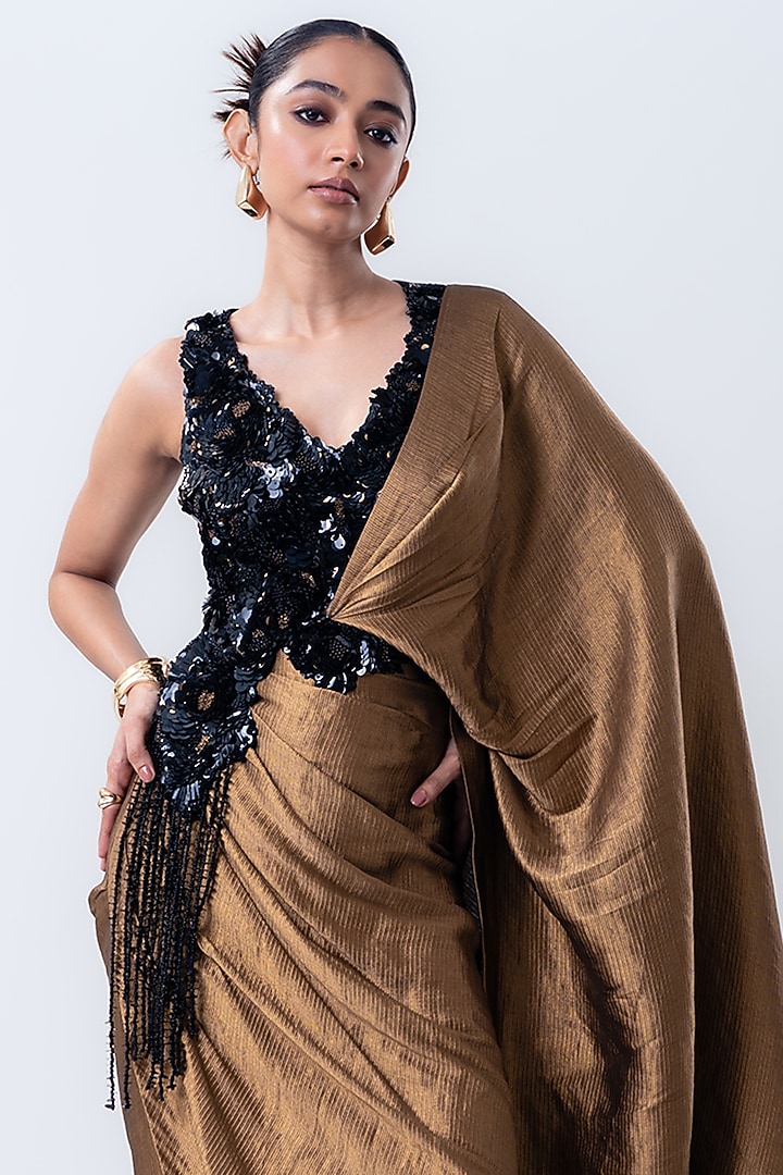 Gold Banarasi Silk & Lycra Pre-Draped Reception Saree Set by Nupur Kanoi at Pernia's Pop Up Shop