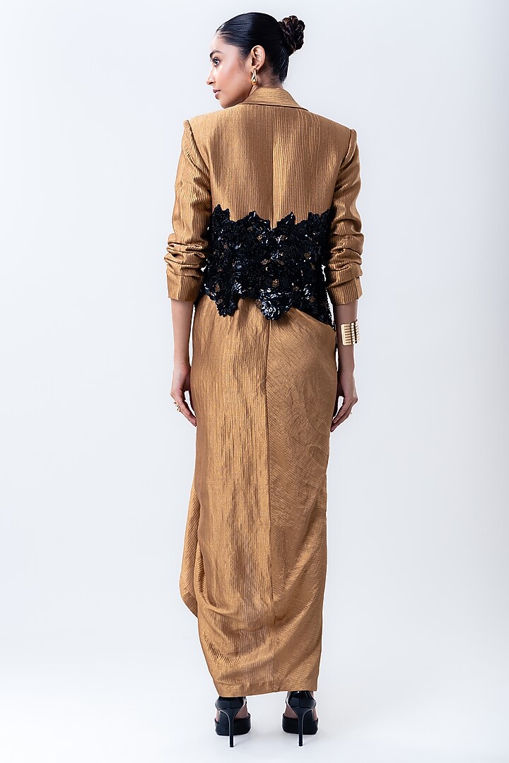 Gold Banarasi Silk Skirt Set by Nupur Kanoi at Pernia's Pop Up Shop