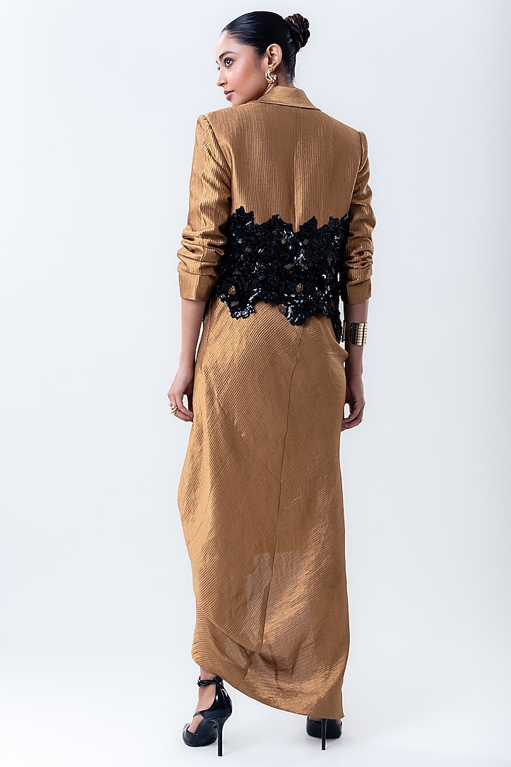 Gold Banarasi Silk Skirt Set by Nupur Kanoi at Pernia's Pop Up Shop