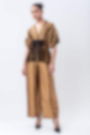 Gold Banarasi Silk Pant Set by Nupur Kanoi at Pernia's Pop Up Shop