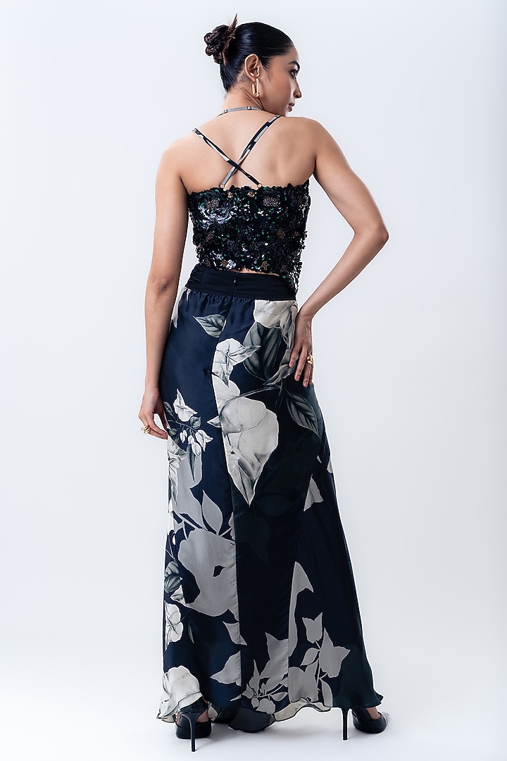 Black Crepe & Chiffon Printed Cape Set by Nupur Kanoi at Pernia's Pop Up Shop