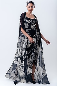 product-color-Black