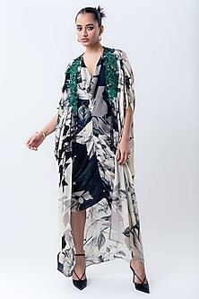 product-color-Black