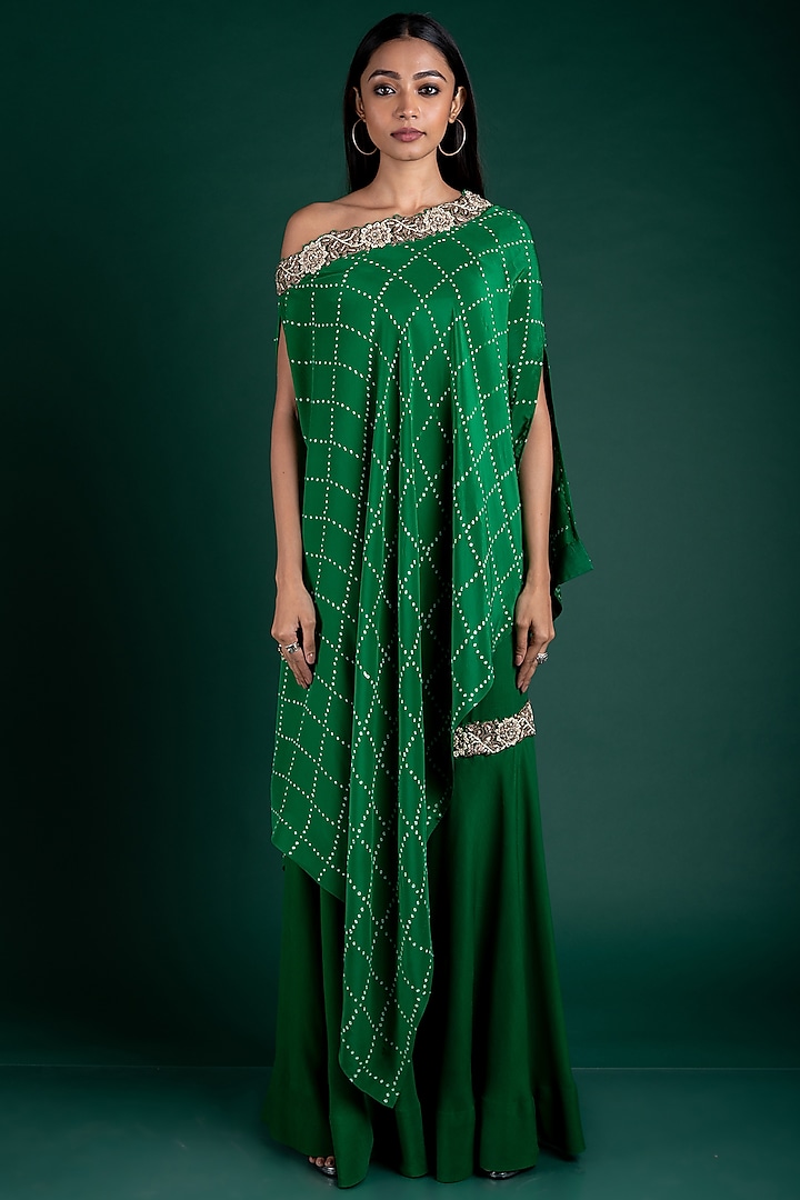 Emerald Green Bandhani Printed Cape Set by Nupur Kanoi