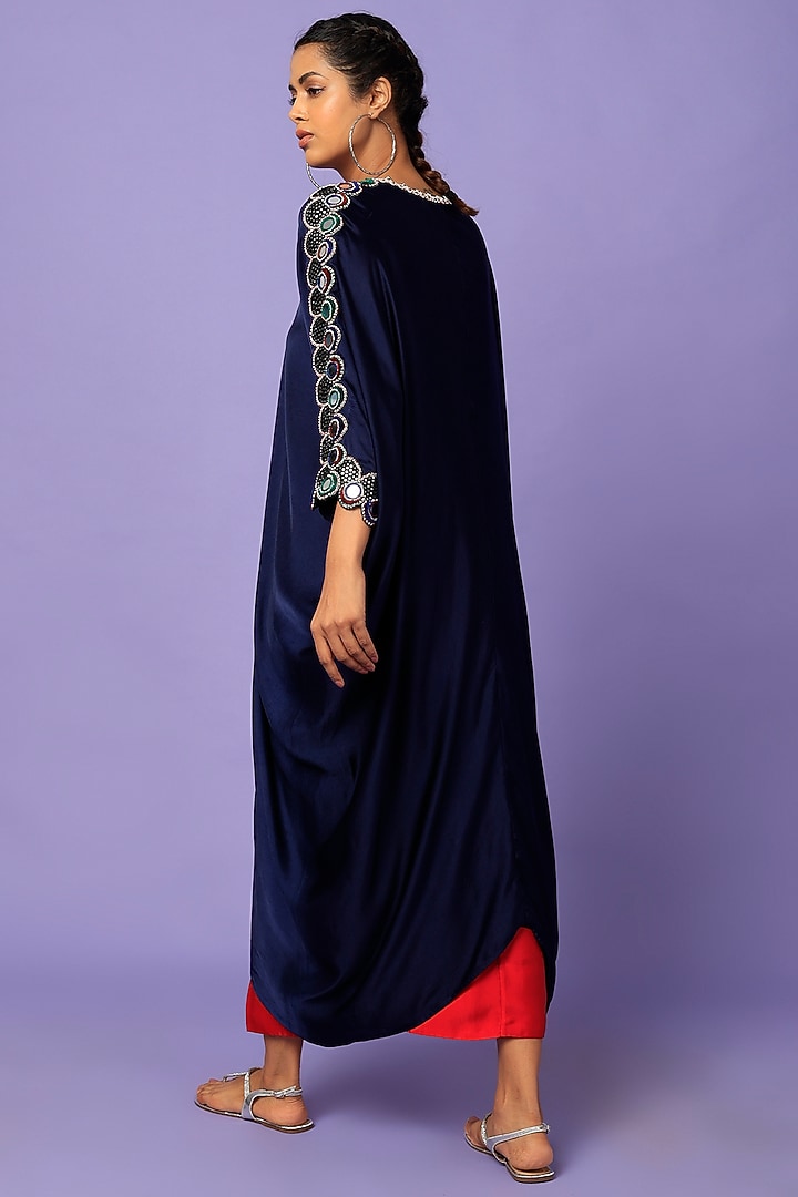Blue Embroidered Kurta Set by Nupur Kanoi at Pernia's Pop Up Shop