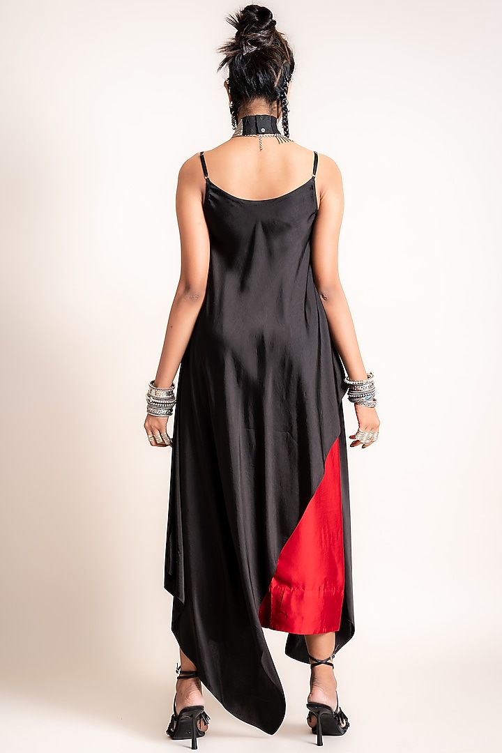 Black Hand Embroidered Co-Ord Set by Nupur Kanoi at Pernia's Pop Up Shop