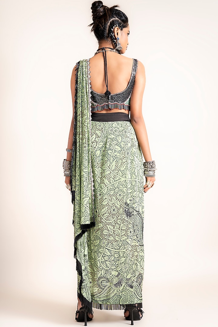 Jade Crepe Printed & Hand Embroidered Bengali Pre-Stitched Reception Saree Set by Nupur Kanoi at Pernia's Pop Up Shop