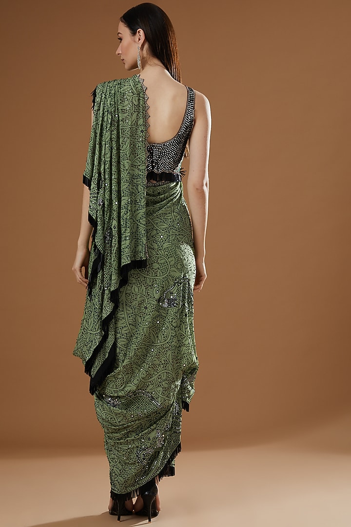 Jade Embroidered Pre-Draped Reception Saree Set by Nupur Kanoi at Pernia's Pop Up Shop
