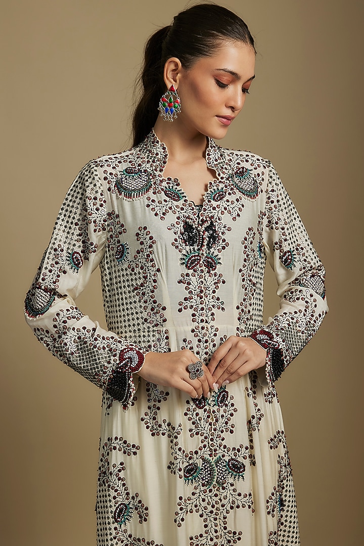 Off-White Silk Hand Embroidered Jacket Set by Nupur Kanoi at Pernia's Pop Up Shop