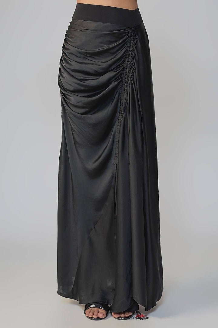 Emerald Green & Black Satin Embroidered Cape Set by Nupur Kanoi at Pernia's Pop Up Shop