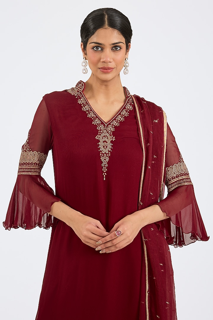 Maroon Georgette Hand & Machine Embroidered Kurta Set by NITIKA GUJRAL at Pernia's Pop Up Shop