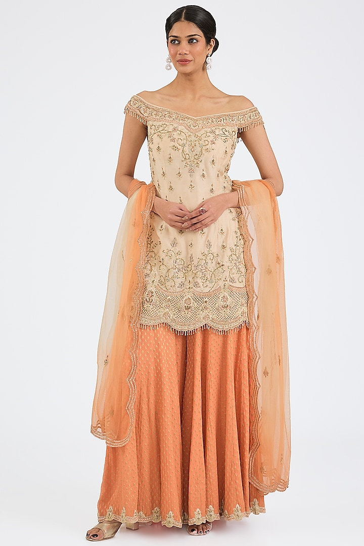 Peach Raw Silk Embroidered Gharara Set by NITIKA GUJRAL at Pernia's Pop Up Shop