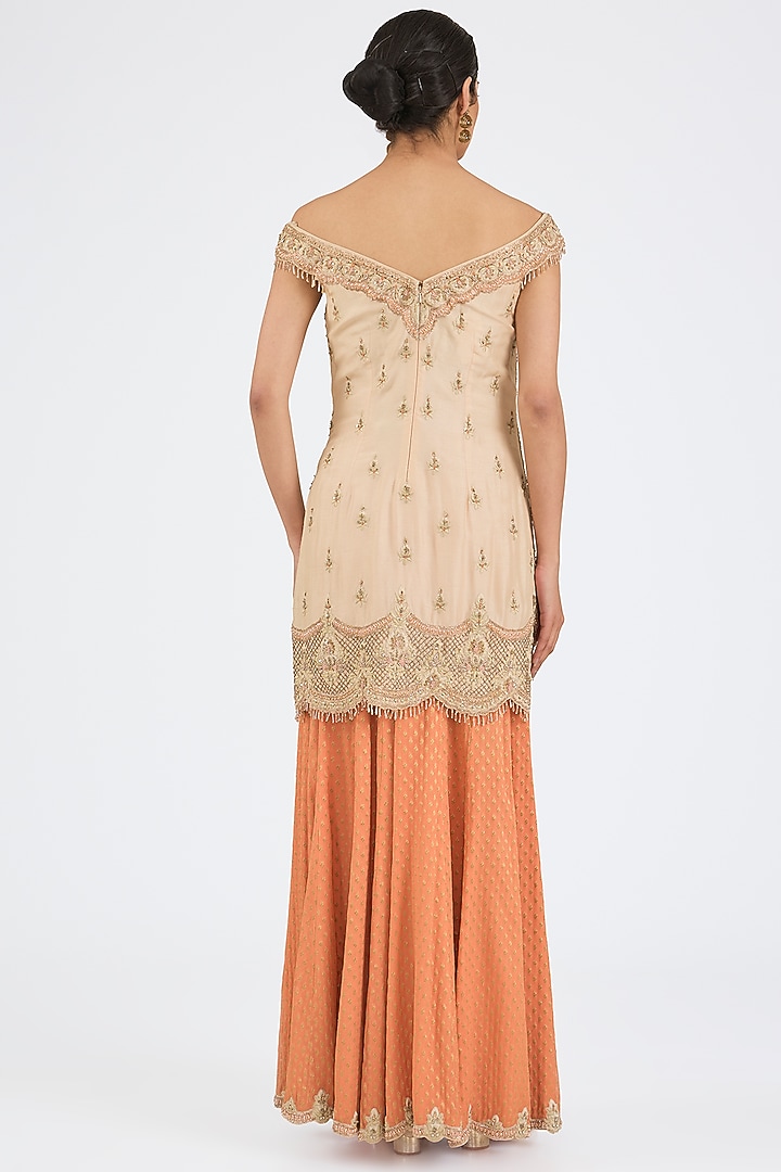 Peach Raw Silk Embroidered Gharara Set by NITIKA GUJRAL at Pernia's Pop Up Shop