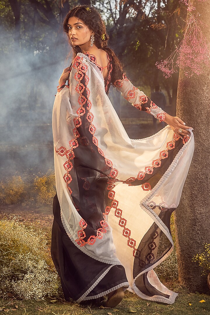 Black & White Pure Organza Applique Embroidered Wedding Saree Set by NITIKA GUJRAL at Pernia's Pop Up Shop