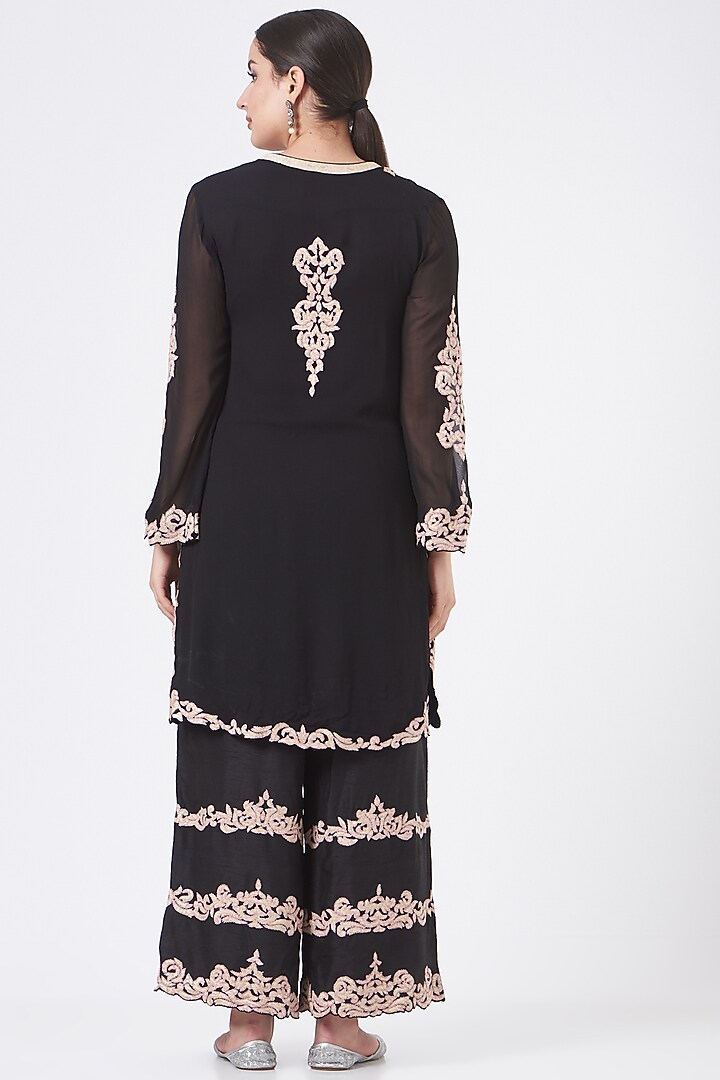Black Georgette Applique Embroidered Kurta Set by NITIKA GUJRAL at Pernia's Pop Up Shop
