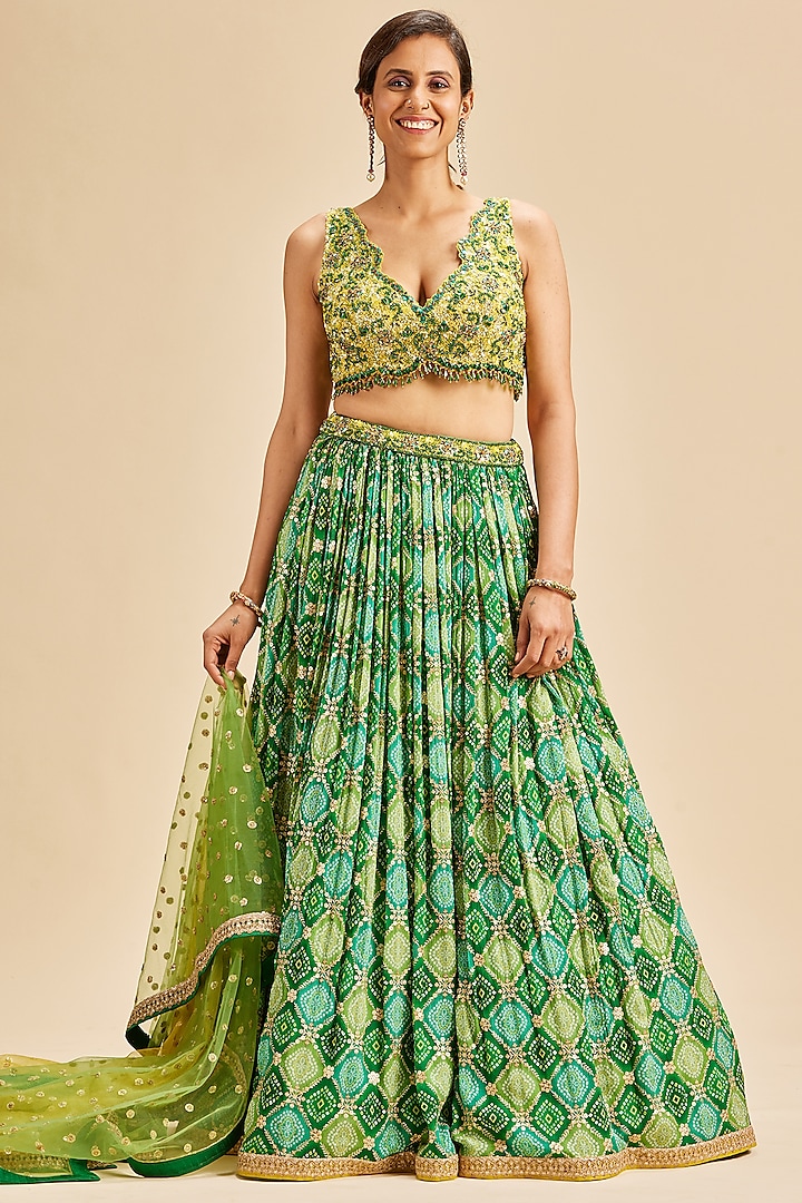 Green Chinon Bandhani Lehenga Set by NITIKA GUJRAL