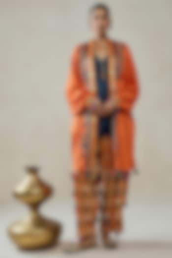 Orange Patola Silk Beads Embellished Cape Set by NITIKA GUJRAL at Pernia's Pop Up Shop