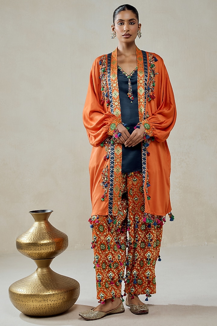 Orange Patola Silk Beads Embellished Cape Set by NITIKA GUJRAL at Pernia's Pop Up Shop