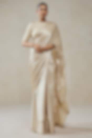 Ivory Monga Tissue Textured Wedding Saree Set by NITIKA GUJRAL at Pernia's Pop Up Shop