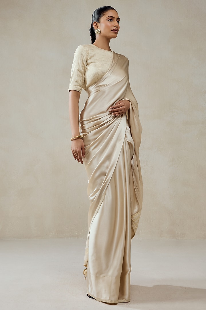 Ivory Monga Tissue Textured Wedding Saree Set by NITIKA GUJRAL at Pernia's Pop Up Shop