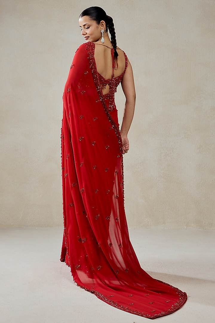 Red Georgette Sequins Embroidered Reception Saree Set by NITIKA GUJRAL at Pernia's Pop Up Shop