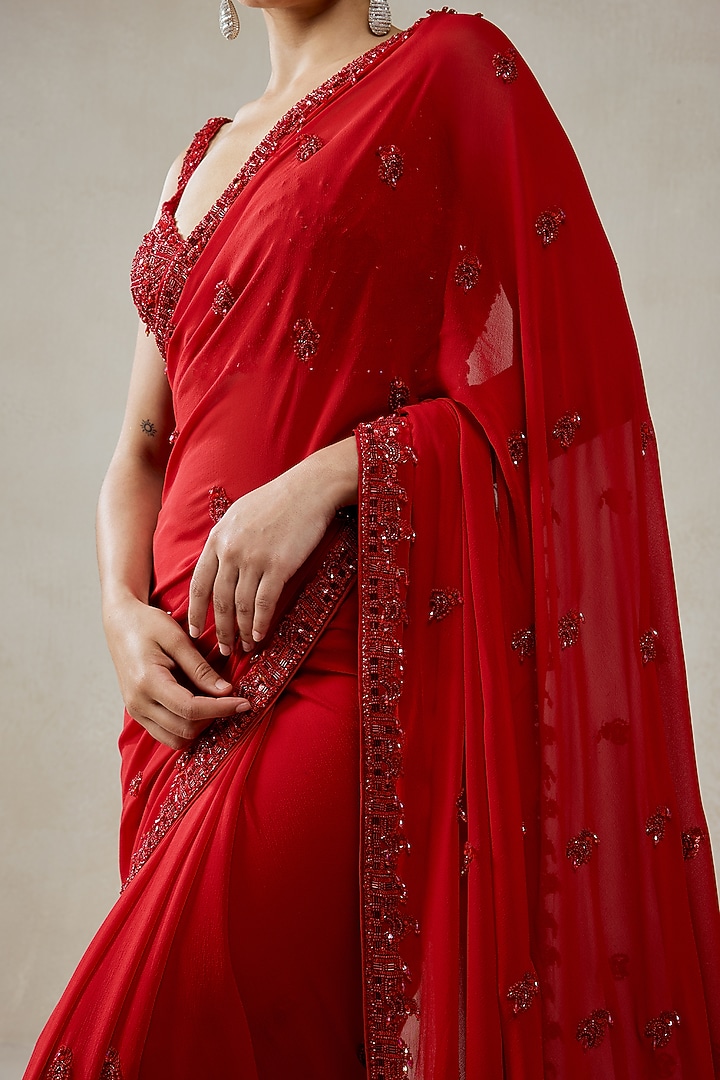 Red Georgette Sequins Embroidered Reception Saree Set by NITIKA GUJRAL at Pernia's Pop Up Shop