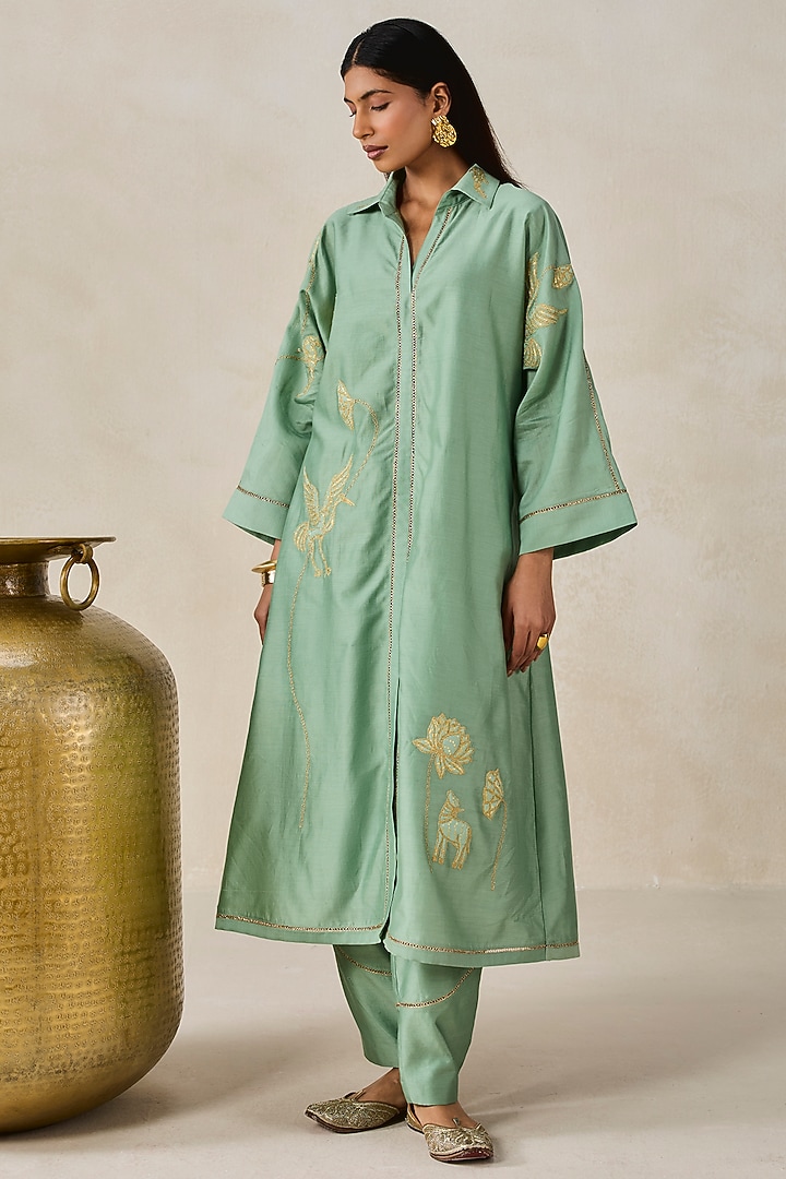 Sage Green Chanderi Applique Embroidered Kurta Set by NITIKA GUJRAL at Pernia's Pop Up Shop
