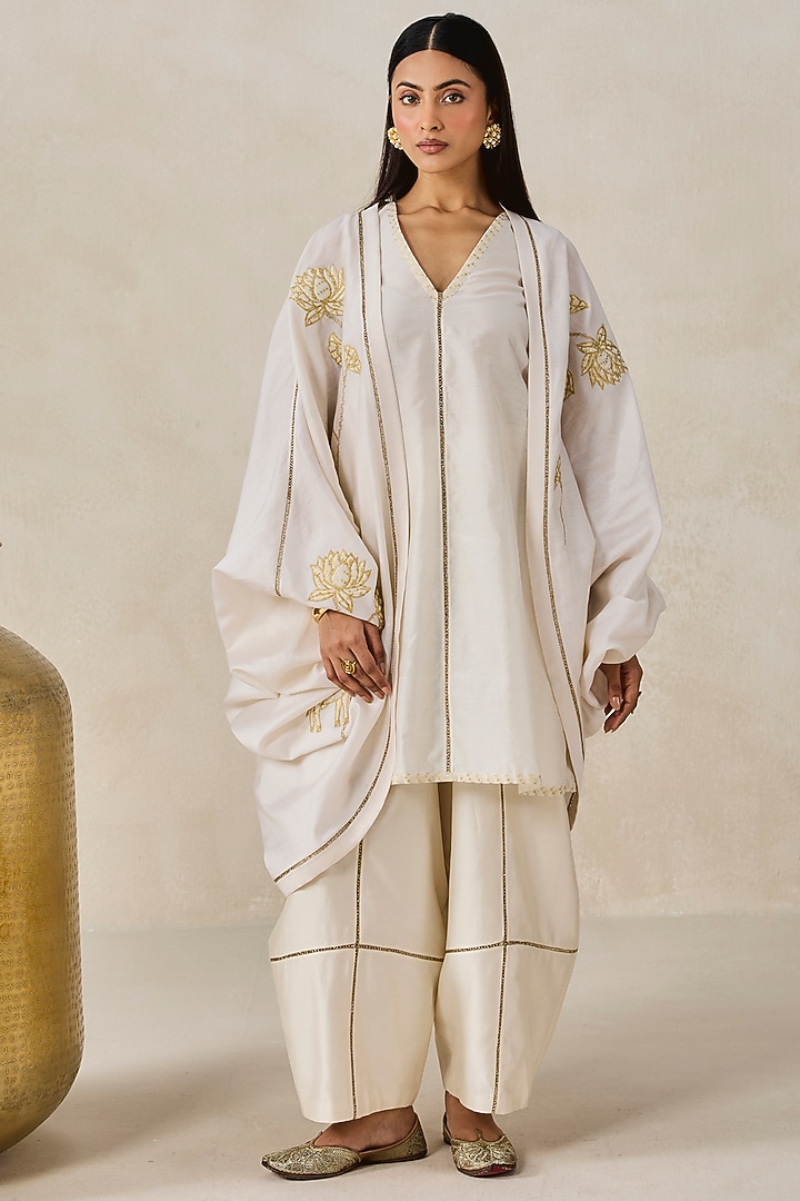 Ivory Chanderi Applique Embroidered Jacket Kurta Set by NITIKA GUJRAL at Pernia's Pop Up Shop