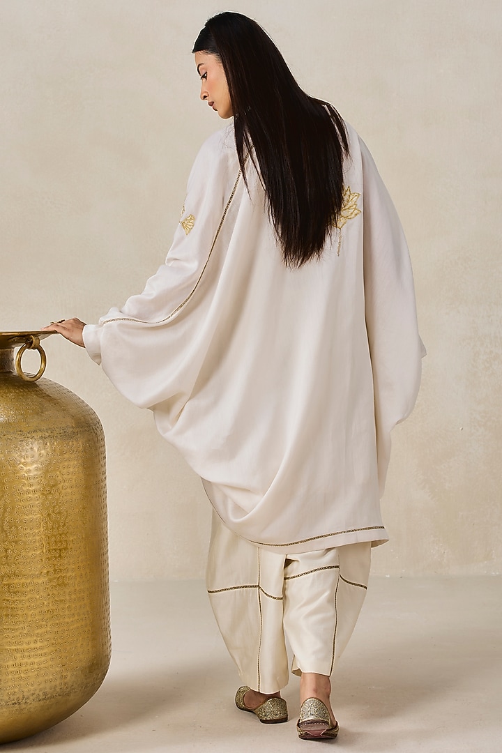 Ivory Chanderi Applique Embroidered Jacket Kurta Set by NITIKA GUJRAL at Pernia's Pop Up Shop
