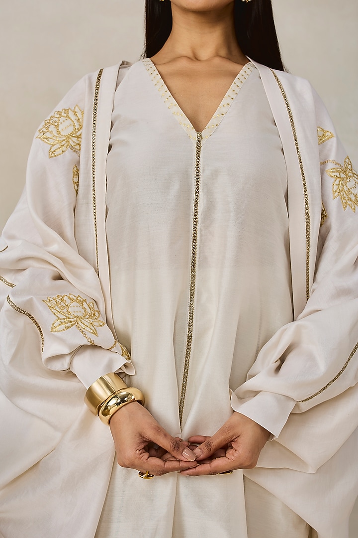 Ivory Chanderi Applique Embroidered Jacket Kurta Set by NITIKA GUJRAL at Pernia's Pop Up Shop