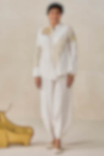 Ivory Chanderi Applique Embroidered Co-Ord Set by NITIKA GUJRAL at Pernia's Pop Up Shop