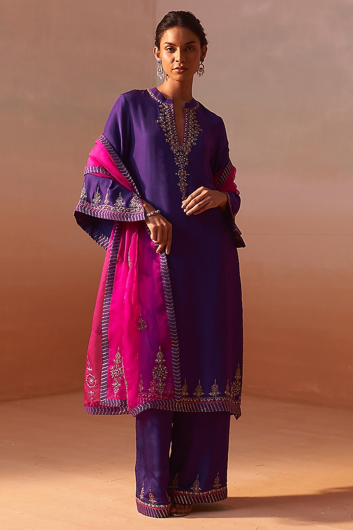 Purple Dupion Silk Zari Embellished Kurta Set by NITIKA GUJRAL at Pernia's Pop Up Shop